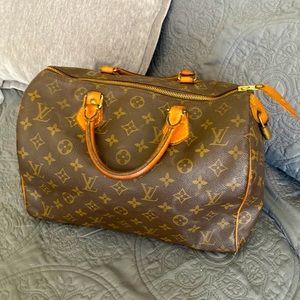 Louis Vuitton Monogram Speedy 30